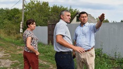Николай Нестеров проверил работы по ремонту дороги в хуторе Постников Корочанского района 