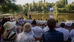 Вячеслав Гладков ознакомился с концепцией мемориала в память о трагедии на Камышитовом заводе