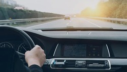 Корочанские водители смогут оформить извещение о ДТП в мобильном приложении «Госуслуги Авто»