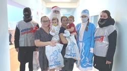 ЦМИ Корочанского района провели акцию «Подари ребёнку новогоднее чудо»