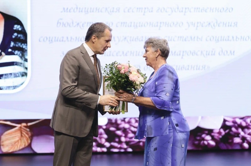 Чемпионат по тюнингу авто девушки