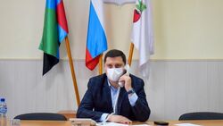 Глава администрации Корочанского района Николай Нестеров провёл приём граждан по телефону