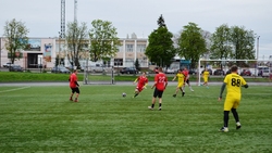 Команда Новослободского поселения завоевала кубок главы района по футболу
