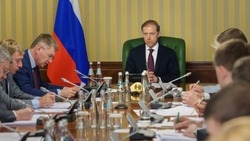 Вячеслав Гладков принял участие в совещании по вопросам восстановления приграничных регионов