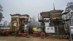 Специалисты приступили к реставрации исторической арки в парке им. Ленина Белгорода