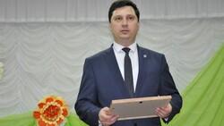 Николай Нестеров поздравил корочанцев с Днём флага Белгородской области