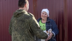 В руках хлеб, а за спиной — Победа. Анновская мастерица готовит домашнюю выпечку для военнослужащих