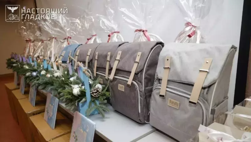 Вячеслав Гладков поздравил медиков и новорождённых в перинатальных центрах с Новым годом