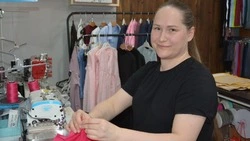 Марина Скрябина открыла мастерскую по пошиву постельного белья и одежды с помощью соцконтракта