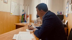 Глава Корочанского района провёл личный приём граждан в селе Шеино
