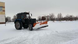 Свыше 150 человек убирали снег в Корочанском районе 25 декабря