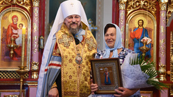 Митрополит Иоанн поздравил главу Плосковского сельского поселения с юбилеем