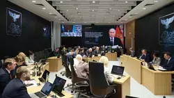 Вячеслав Гладков – о возможном появлении конкурсного отбора на рабочие места для медиков в 2026-м