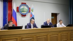 Вячеслав Гладков провёл совещание с главврачами государственных поликлиник Белгородской области