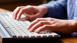 Не выходя из дома. Какие услуги Росреестра можно получить через Интернет