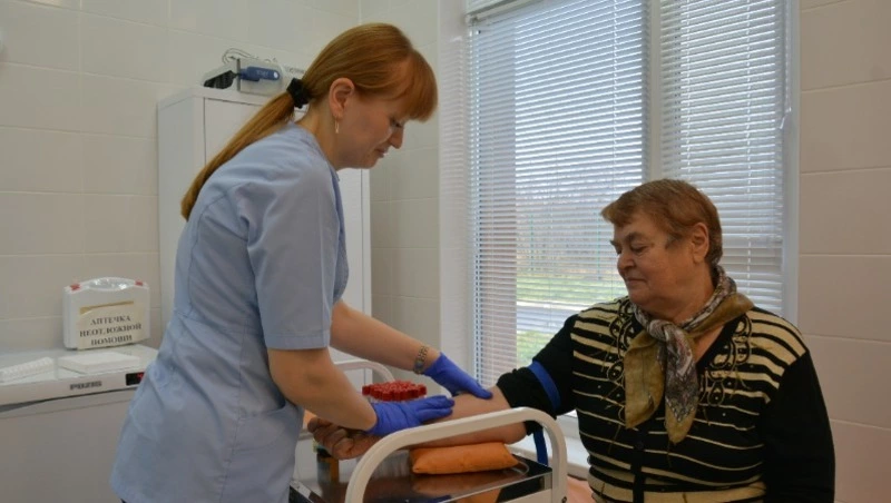 Удобно и доступно. Врачи провели медицинское обследование жителей Погореловки