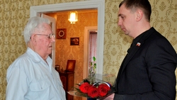 Корочанский депутат поздравил ветеранов района с Днём защитника Отечества