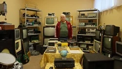 Хранитель времени. Корочанец Василий Приходько собрал уникальную коллекцию ретроаппаратуры