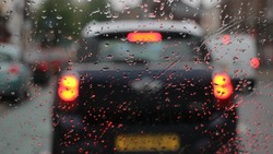 Автоэксперты напомнили белгородцам о правилах безопасного вождения во время дождя