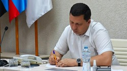 Николай Нестеров провёл личный приём граждан в Короче