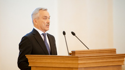 Евгений Саченко подвёл итоги 27-летней губернаторской работы