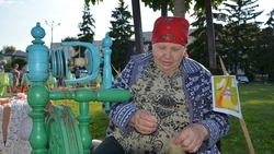 Мастера народного творчества из Бубново представили работы жителям и гостям Корочи