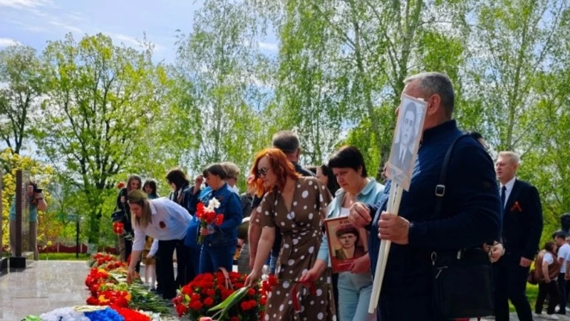 В Короче прошла акция памяти в честь годовщины Великой Победы