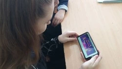 Школьники Корочанского округа приняли участие в «Уроке Цифры» по теме «Видеоплатформа»