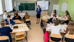 Белгородские учителя дополнительно получат 12 тысяч за классное руководство