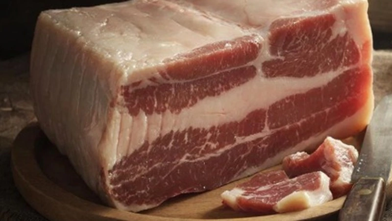 Ем и худею. Врач-диетолог Александр Четвериков назвал продукты, от которых не поправляются