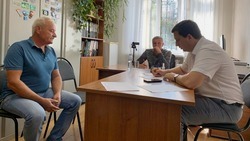 Николай Нестеров провёл выездной приём в селе Мелихово Корочанского района