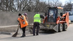 Приводят город в порядок после зимы. Коммунальная служба Корочи перешла на весенний режим работы
