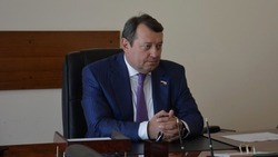 Депутат Государственной Думы Валерий Скруг поздравил корочанцев