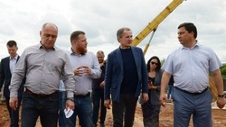 Вячеслав Гладков проверил ход строительства новых очистных сооружений в Корочанском районе
