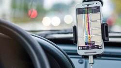 Белгородцы смогут пожаловаться на плохие дороги с помощью мобильного приложения