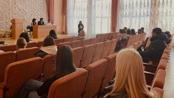 Глава Корочанского района встретился со студентами медколледжа БелГУ