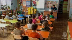 Сотрудники МЧС России провели уроки безопасности в корочанском детском саду 