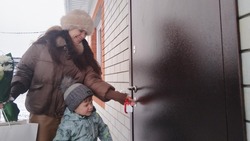 Корочанские семьи с детьми с особенностями здоровья получили жильё