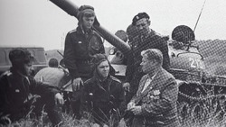 Горели небо и земля. Вражьи танки не считали, а били, били, били…