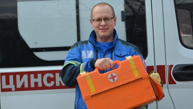 Цена каждого вызова — здоровье и жизнь. За что Дмитрий Дудник любит свою работу