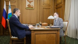 Вячеслав Гладков обсудил с Олегом Абрамовым создание рабочих мест в Белгородской области
